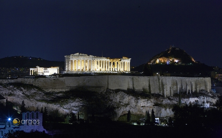 Akropolis bei Nacht