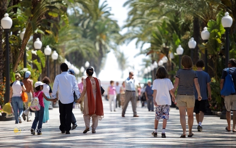 Paseo de la Explanada in Alicante