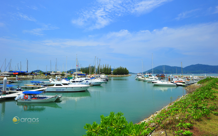 Yachten im Hafen von Lumut in der Region Perak