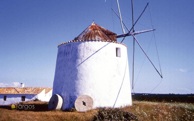 Historische Windmühle