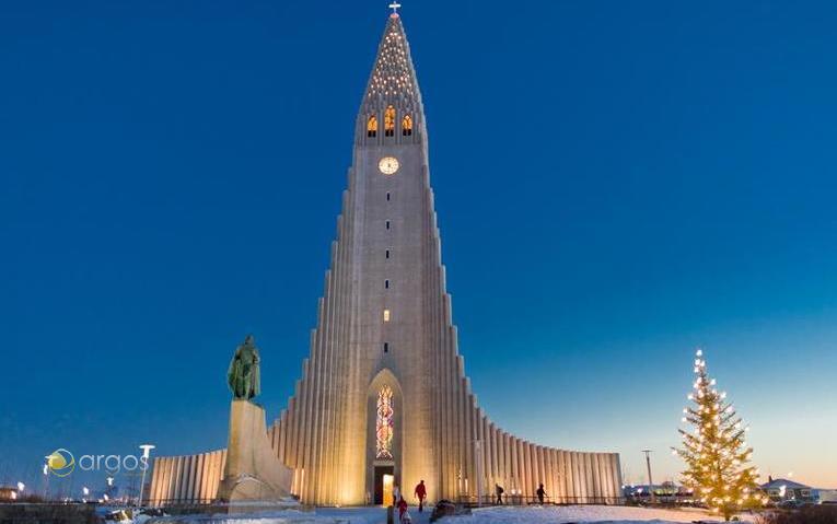 Hallgrimskirkja - Reykjavik / Island