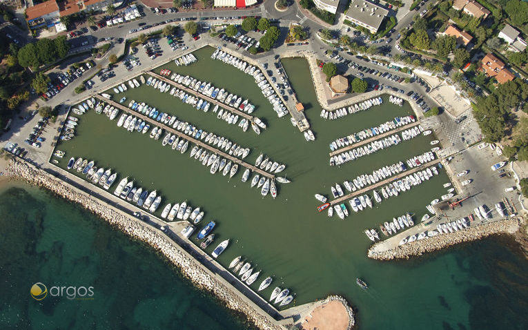 Hyeres (Port Saint Pierre)