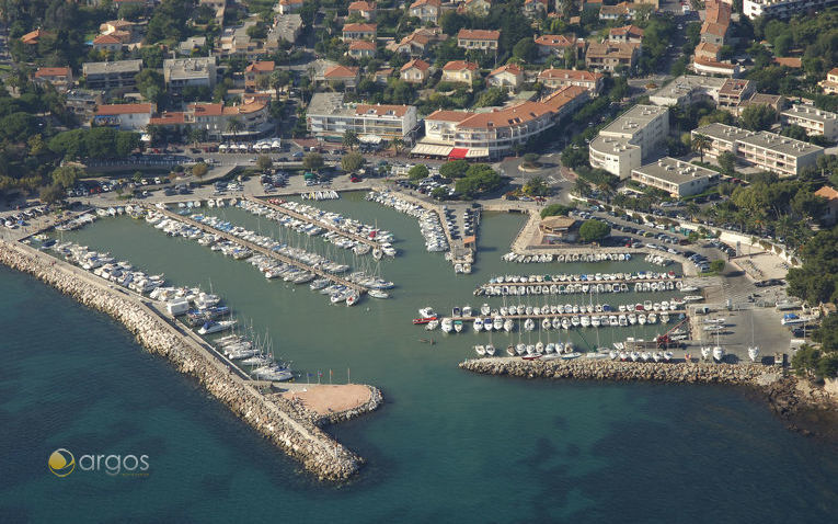 Hyeres (Port Saint Pierre)