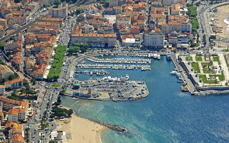 Frejus (Vieux-Port St. Raphael)