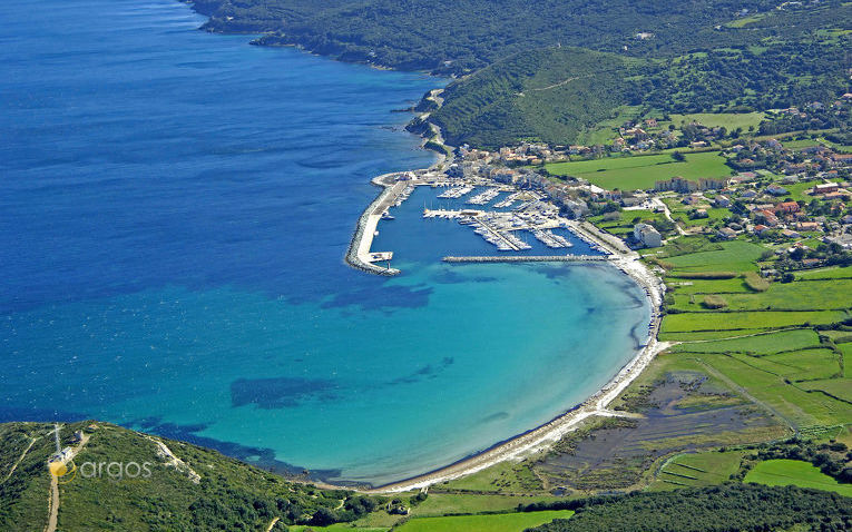 Korsika Macinaggio (Port de Macinnagio Marina)