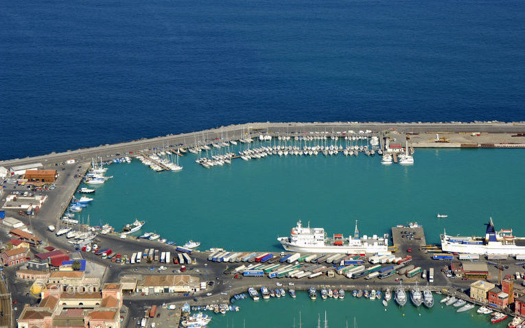 Sizilien Catania (Circolo Nautico Porto Nuovo Marina)