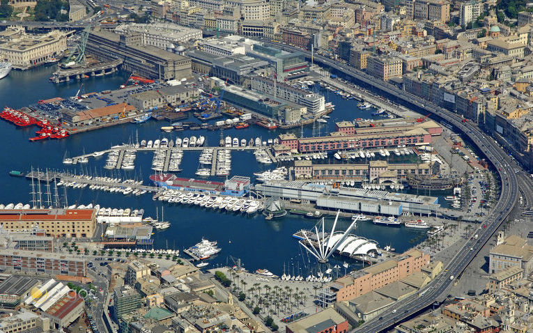 Genua (Marina di Porto Antico)