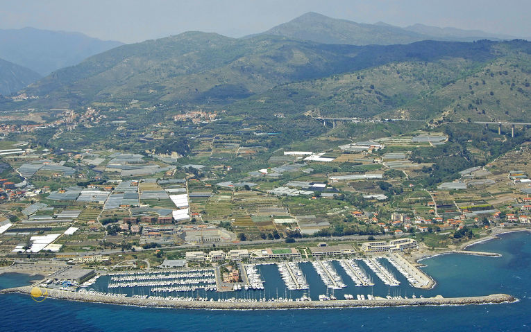 Santo Stefano Al Mare (Marina Degli Aregai)