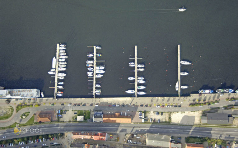 Rostock (Stadtpier am Strande)