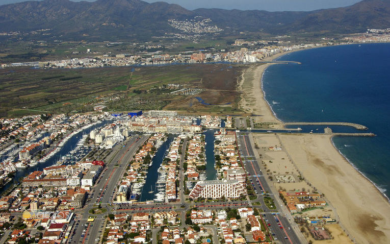 Bucht von Roses (Marina Empuriabrava)